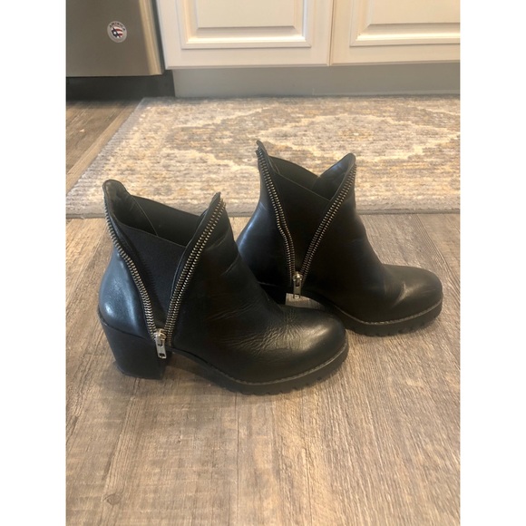 Zara zipper black chunky ankle boots 🖤 - Picture 8 of 13